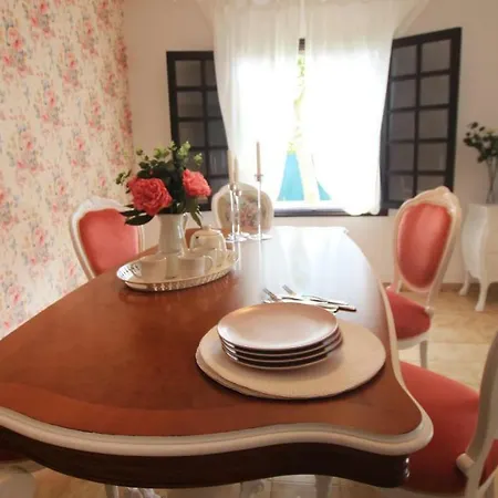Nena Apartment *